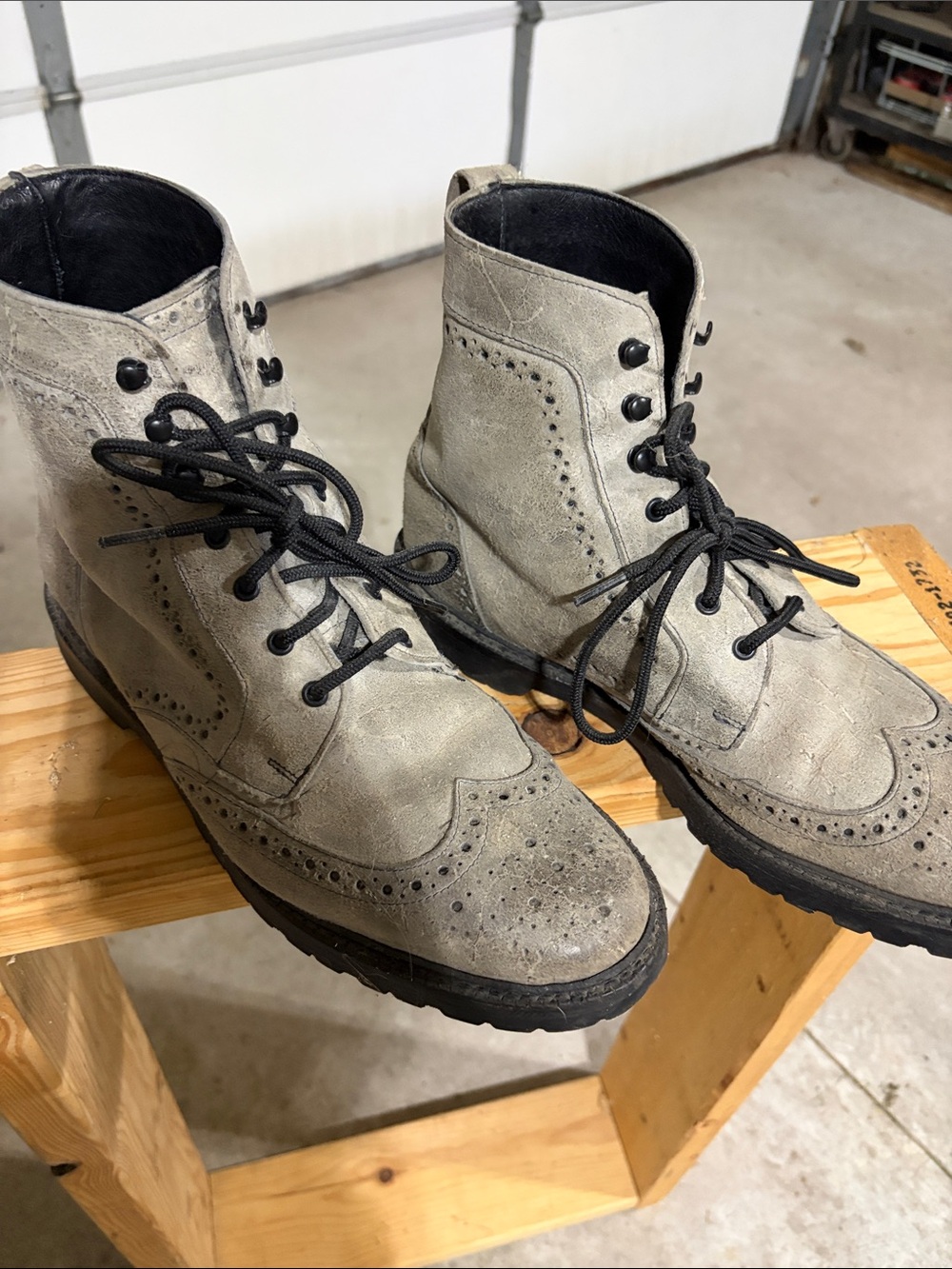 Allen Edmonds Gray Suede Wingtip Lace-Up Boots
